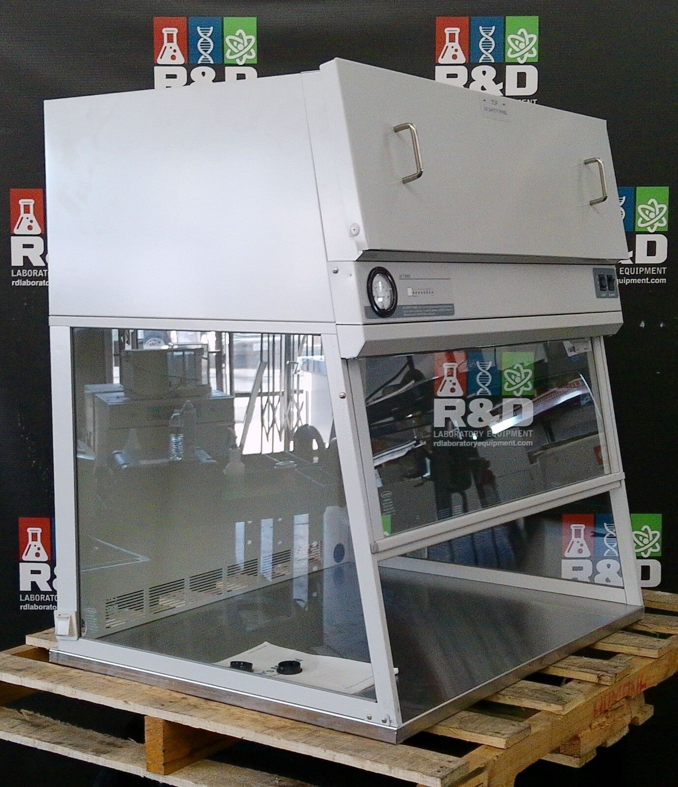 Fisherbrand/Labconco 3ft 3560002 HEPA PCR Workstation Laminar Flow w/UV Lighting