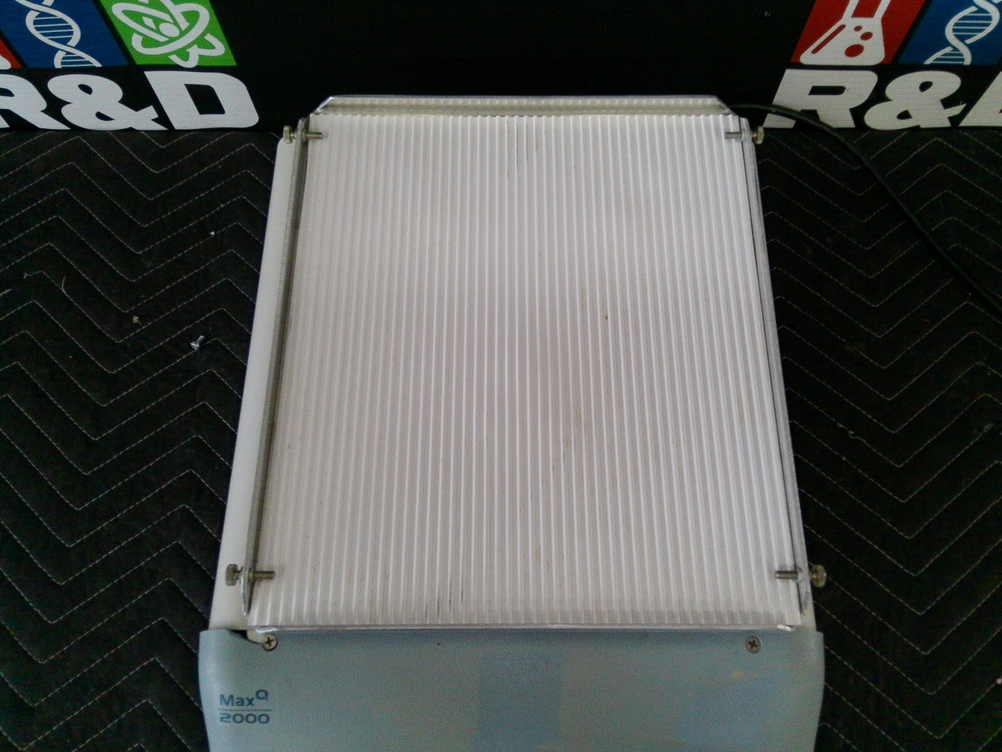 Barnstead/ Lab-Line SHKE2000 MaxQ 2000 Digital Benchtop Orbital Platform Shaker