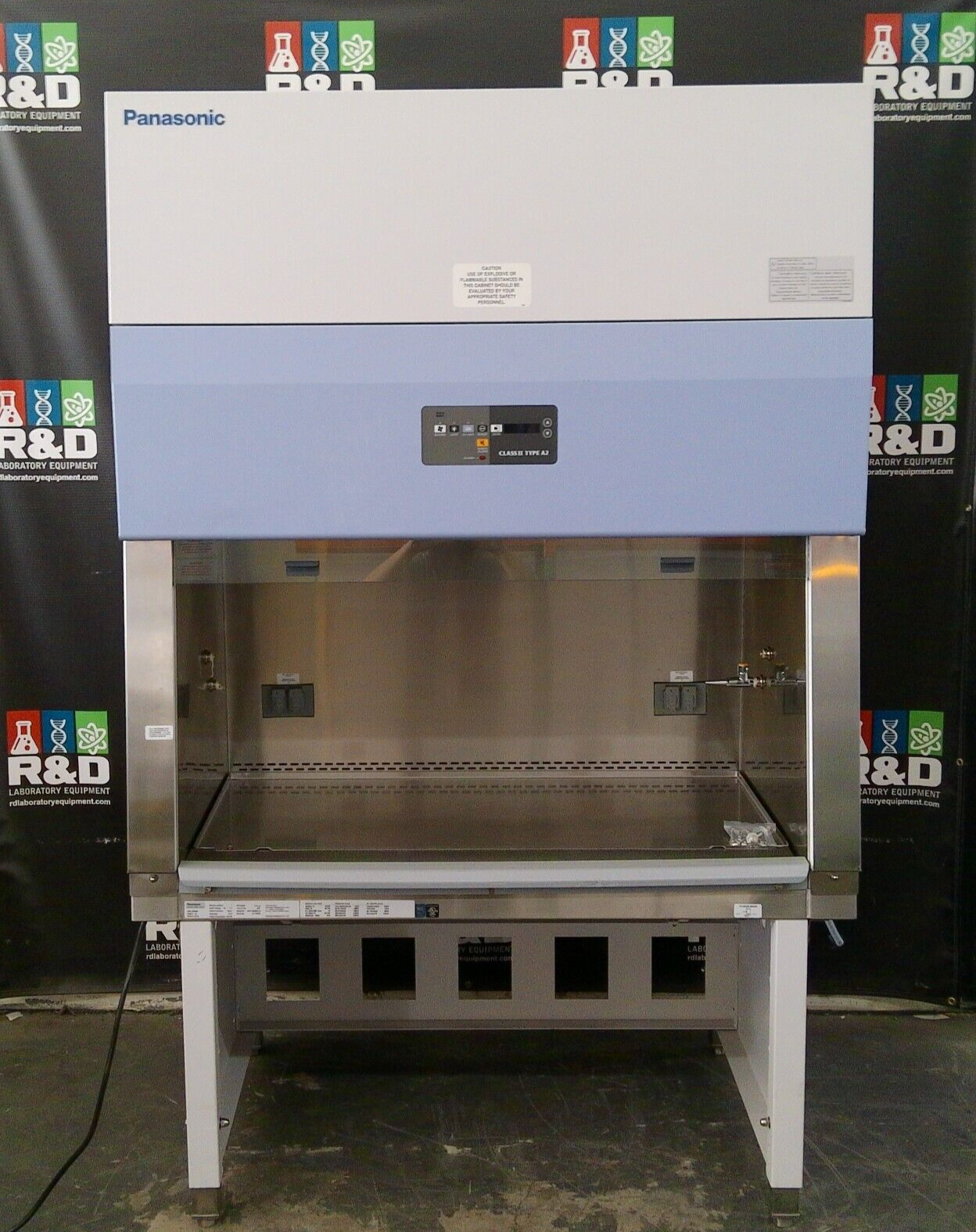 Panasonic 4ft MHE-N400A2-PA A2 Biosafety Cabinet w/Stand & UV FULLY TESTED