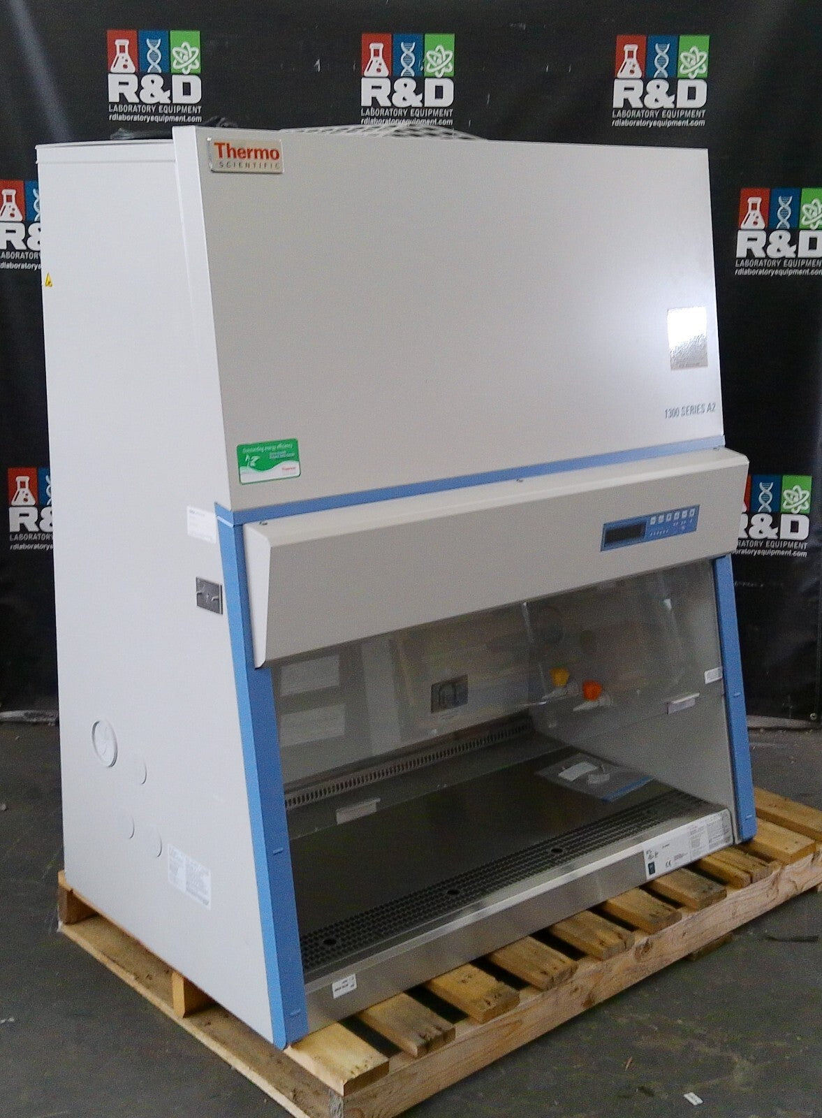 Thermo Scientific 4ft 1385  A2 Biosafety Cabinet w/UV & Stand FULLY TESTED