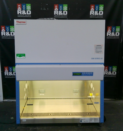Thermo Scientific 4ft 1335 A2 Biosafety/Biological Safety Cabinet w/ UV (2021)