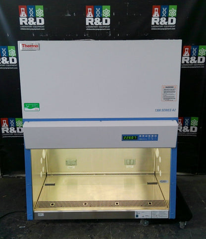 Thermo Scientific 4ft 1375  A2 Biosafety Cabinet w/UV & Stand (2020)FULLY TESTED