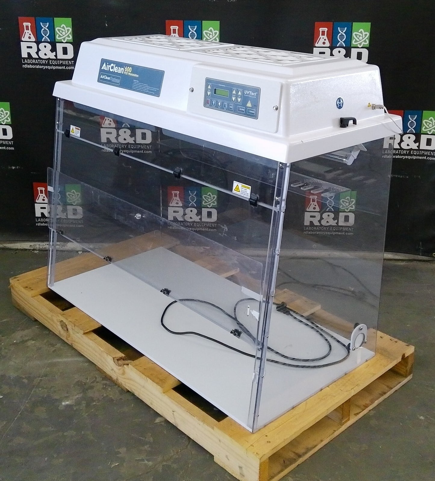 Airclean Systems AC648TLFUVC 4ft Airclean 600 Dead Air Box w/UV 120v