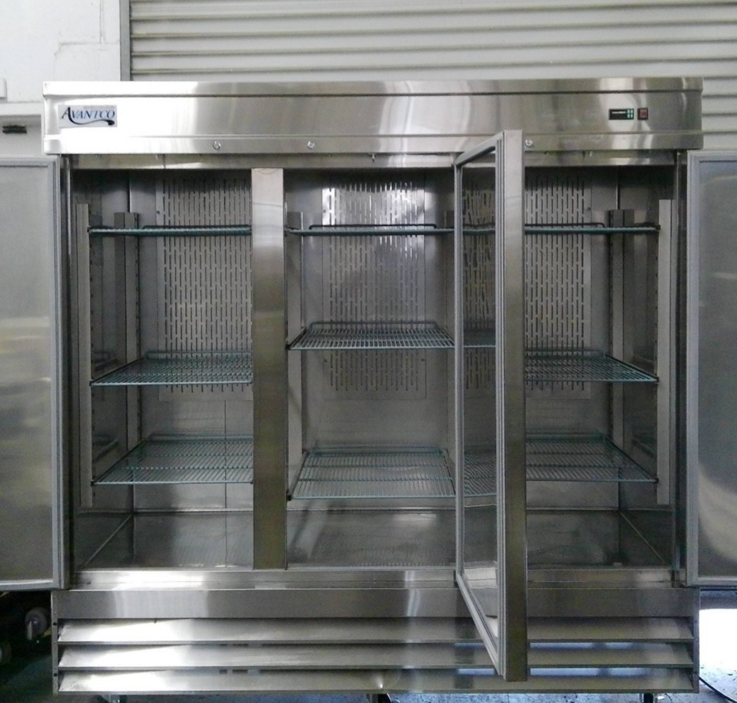 Avantco 178SS3FHC Three Door Commercial Reach-In Freezer 81cf TESTED