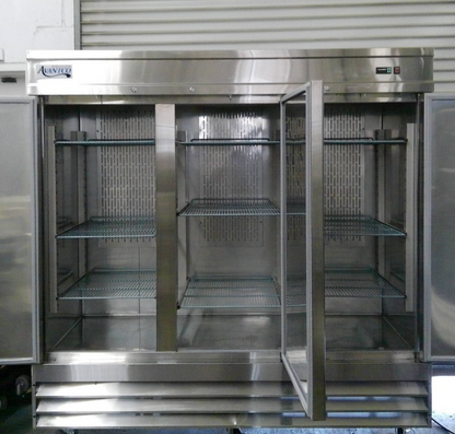 Avantco 178SS3FHC Three Door Commercial Reach-In Freezer 81cf TESTED
