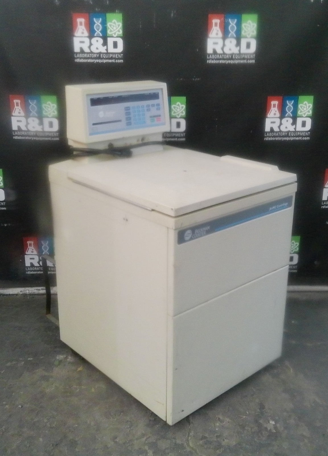Beckman Coulter J6-MC High-Capacity Refrigerated Floor Centrifuge w/ Rotor