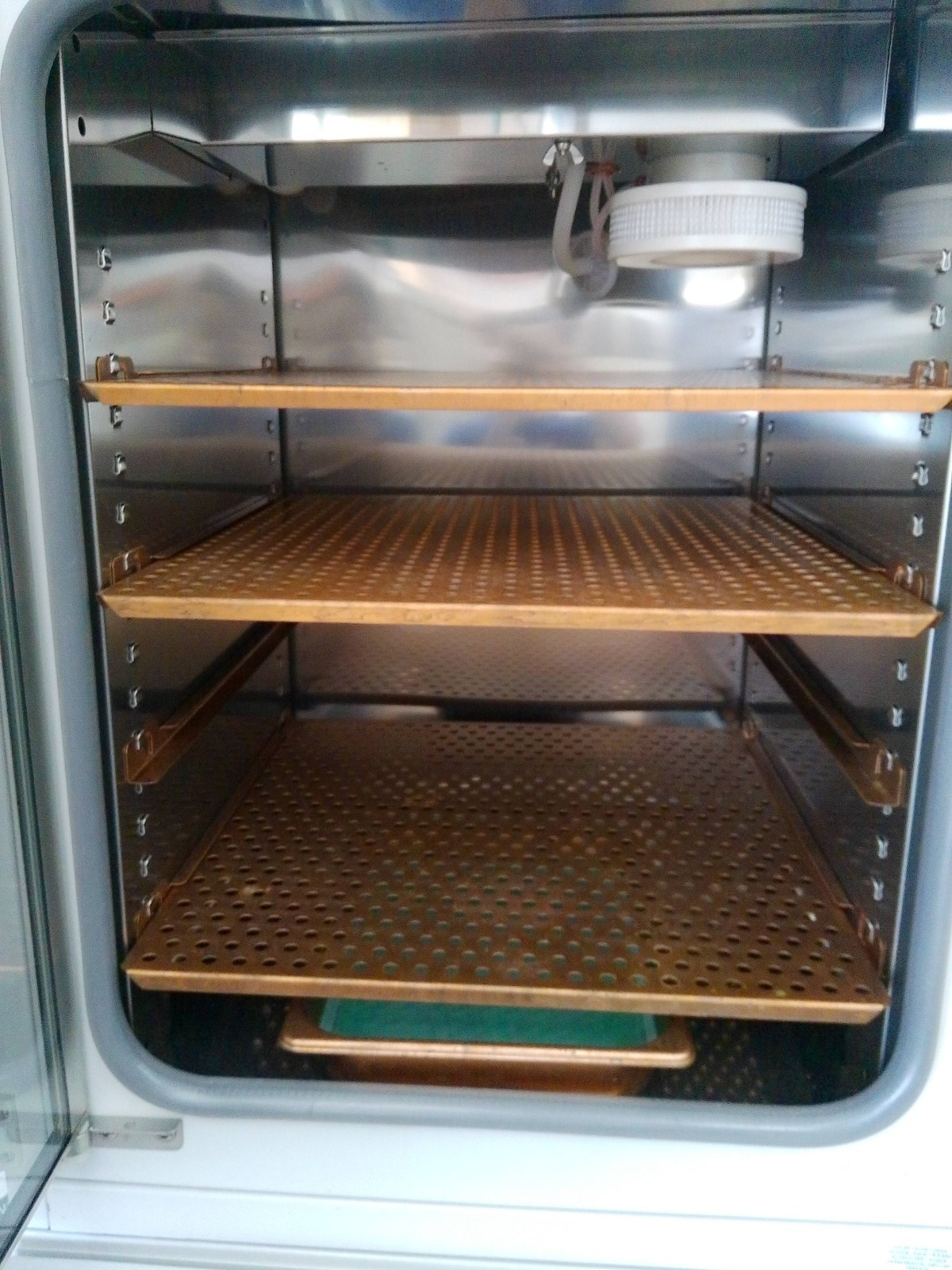 Thermo Scientific 4110 Series Double Stack Water Jacketed CO2 Incubators (2021)