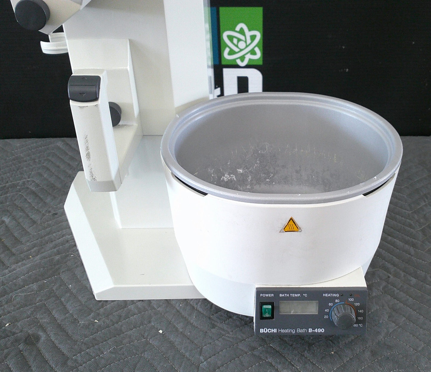 Buchi R-210 Rotovapor Rotary Evaporator w/ B-490 Heating Bath