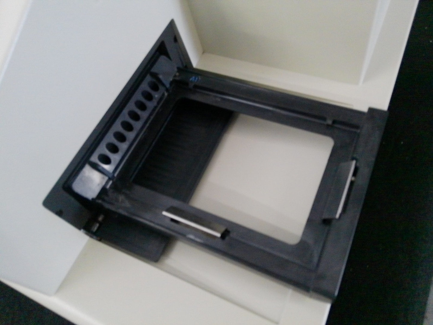 Molecular Devices VersaMax Tunable Microplate Reader 120v