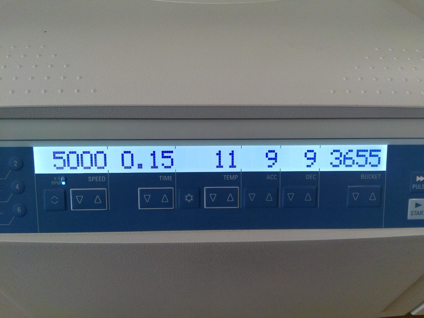 Thermo Sorvall ST16R Refrigerated Benchtop Centrifuge w/Rotor, Buckets, Inserts