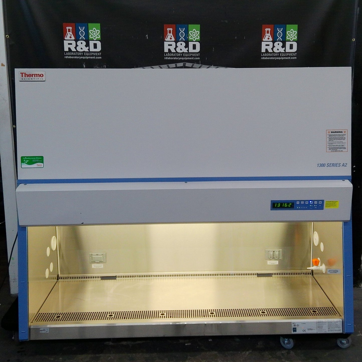 Thermo Scientific 6ft 1377  A2 Biosafety Cabinet w/UV & Stand FULLY TESTED