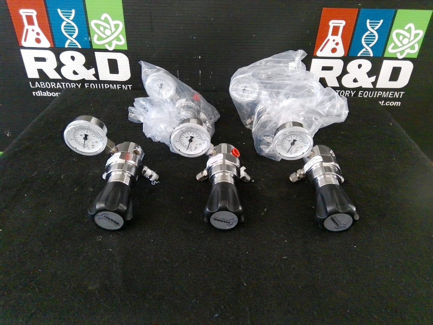 Harris 723C-125-000-E Ultra High Purity Brass Barstock Regulator (Lot of 5)