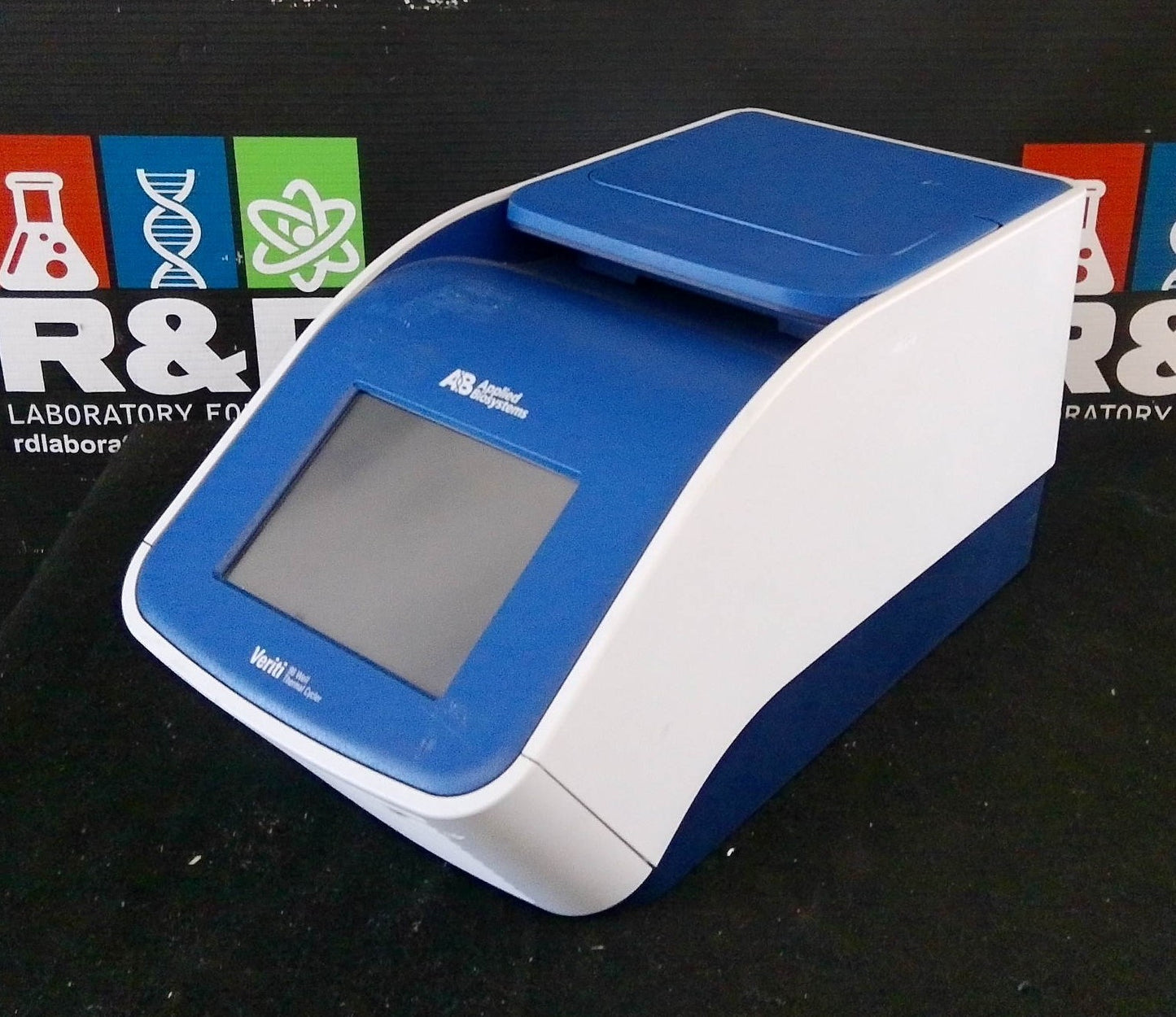 Applied Biosystems Model 9902 Veriti 96-Well Thermal Cycler