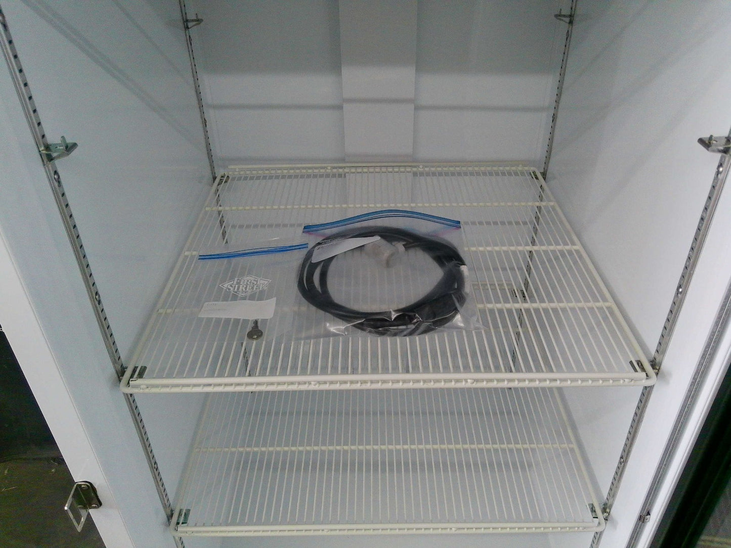 Fisherbrand Isotemp GTFBG30RPGA +4C Laboratory Refrigerator 27Cf (2021) TESTED