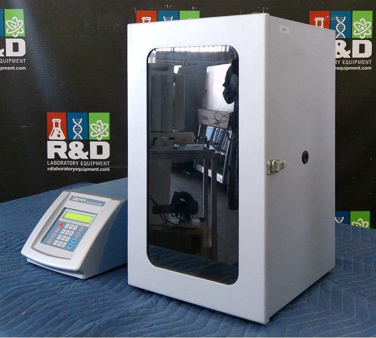 Qsonica Q125 Sonicator Homogenizer w/ Sound Enclosure