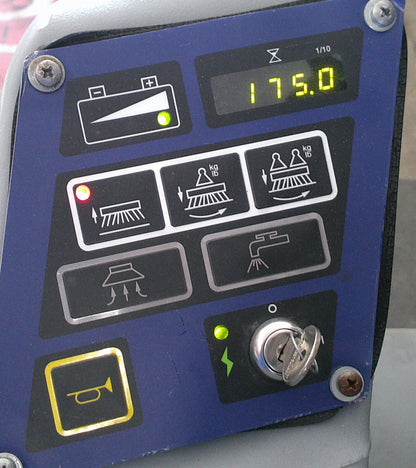 Advance HR 2800 Nilfisk Floor Cleaner Scrubber New Batteries & Charger, Tested