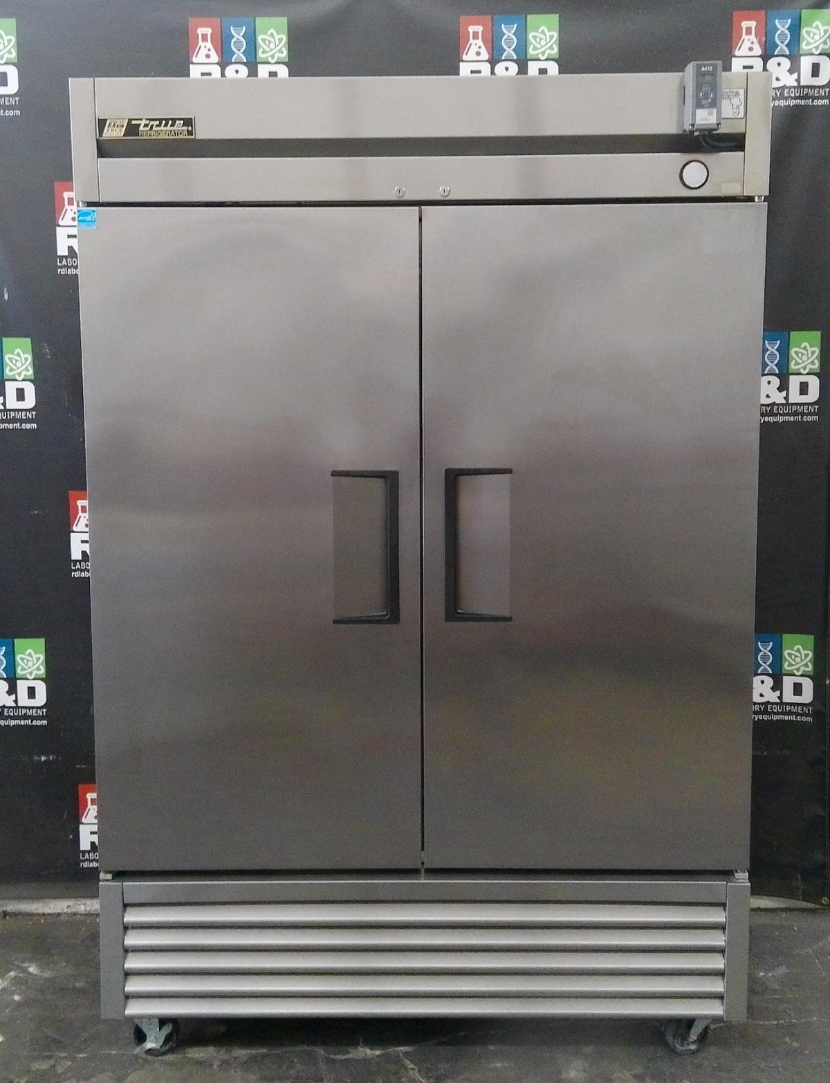 True T-49 +4C Double Door Stainless Steel Refrigerator 49Cf 120v (2014)