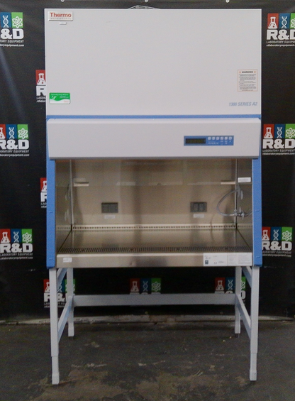 Thermo Scientific 4ft 1375 A2 Biosafety/Biological Safety Cabinet w/UV +Warranty