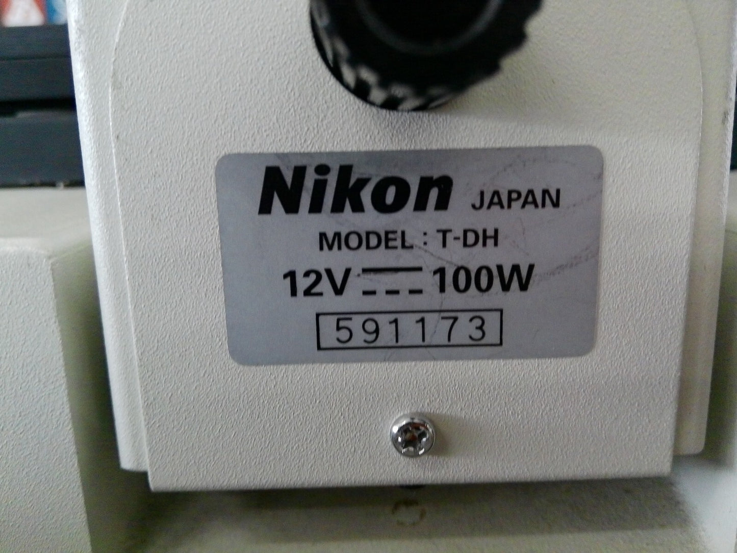 Nikon Eclipse TE2000-S Inverted Microscope W/ 2 Objectives, Lamp & Power Supply