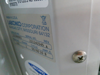 Labconco 3ft Fume Hood XL Protector, Work Surface and Airflow Alarm (2022)