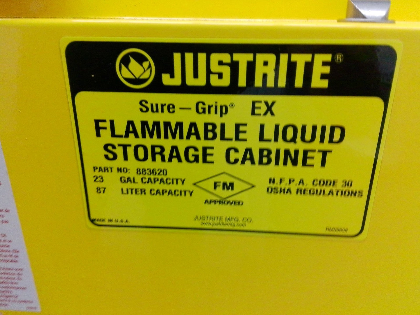 Justrite 883620 Flammable Storage Cabinet Self Closing Doors 23 Gal