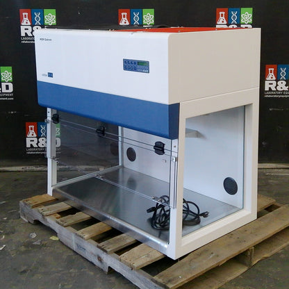 Esco 4ft PCR Cabinet w/UV, No Stand (yr 2022) Vertical Laminar Airflow Device.