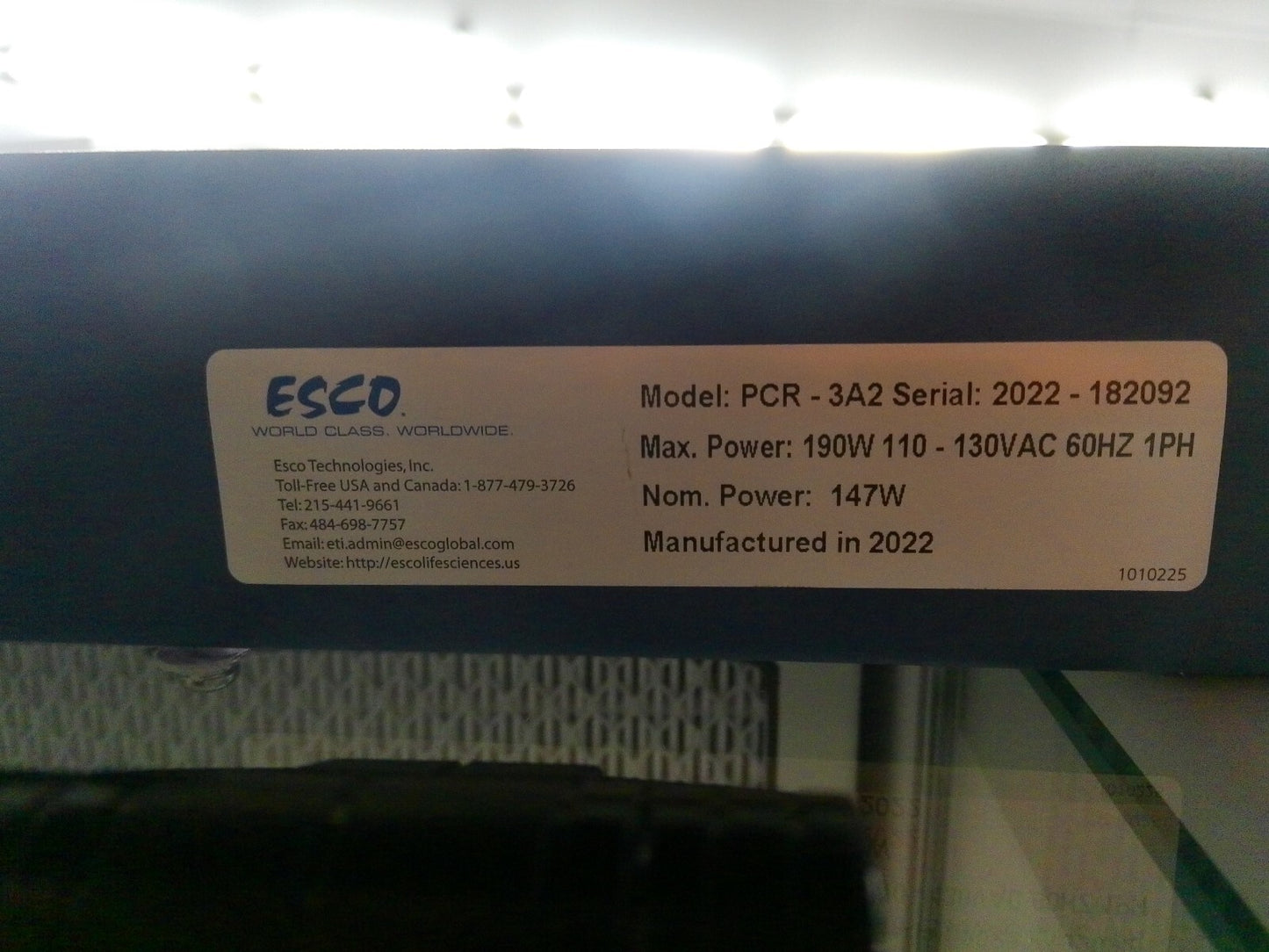 Esco 4ft PCR Cabinet w/UV, No Stand (yr 2022) Vertical Laminar Airflow Device.