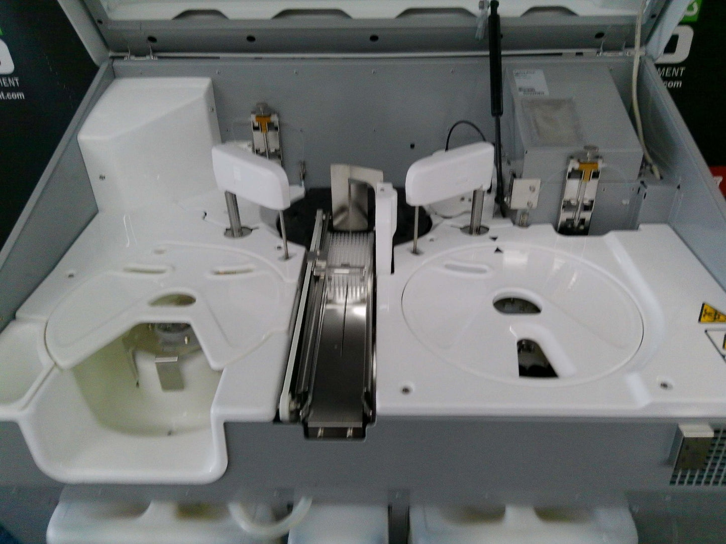 Thermo Fisher Scientific 864 Indiko Clinical Chemistry Analyzer w/ PC & Software