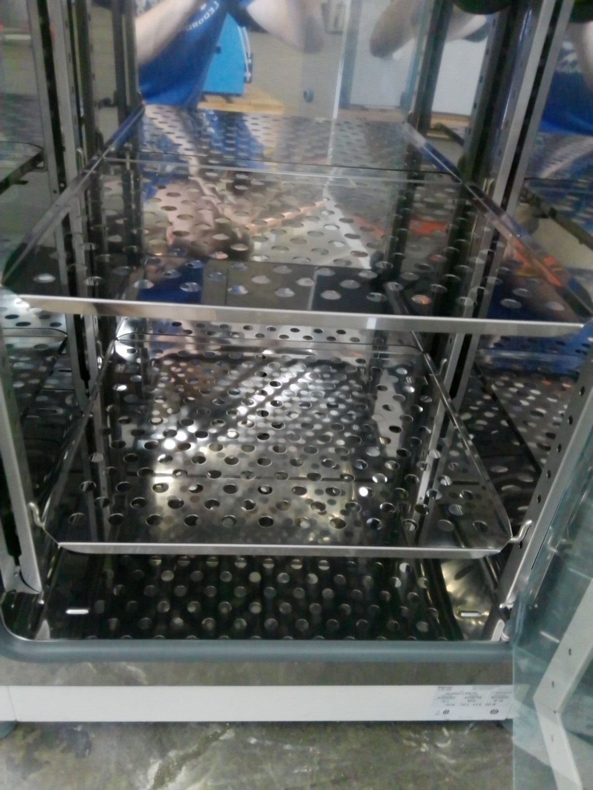 Thermo Scientific Heratherm IGS100 Microbiological Incubator (2022)