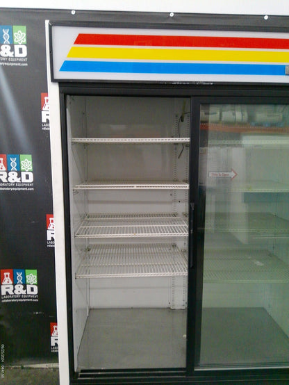 True GDM-45, Glass Sliding Door Deli Refrigerator 45Cf, 120v, FULLY TESTED
