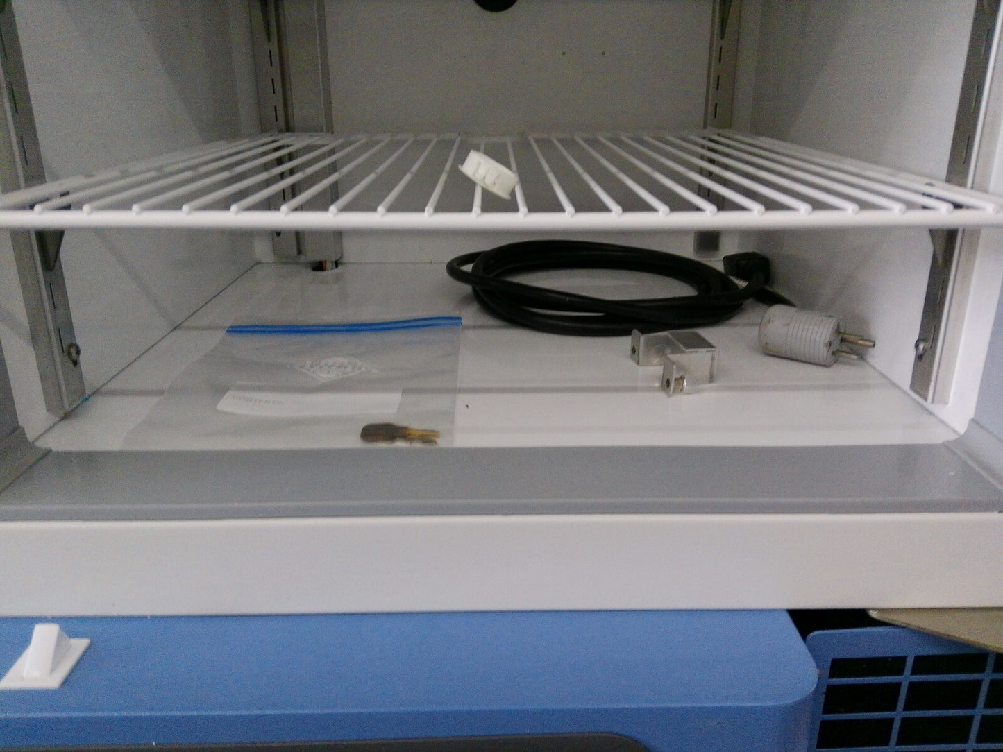 Thermo Scientific ULT430A Revco Undercounter Laboratory  Freezer 4.9Cf 120v