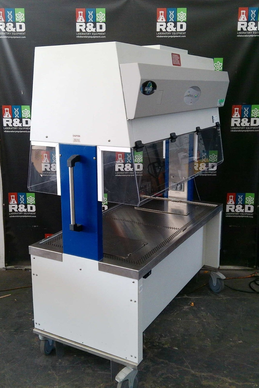Nuaire NU-S620-500M 5ft Animal Transfer/Changing Station w/Hydraulic Lift (2019)