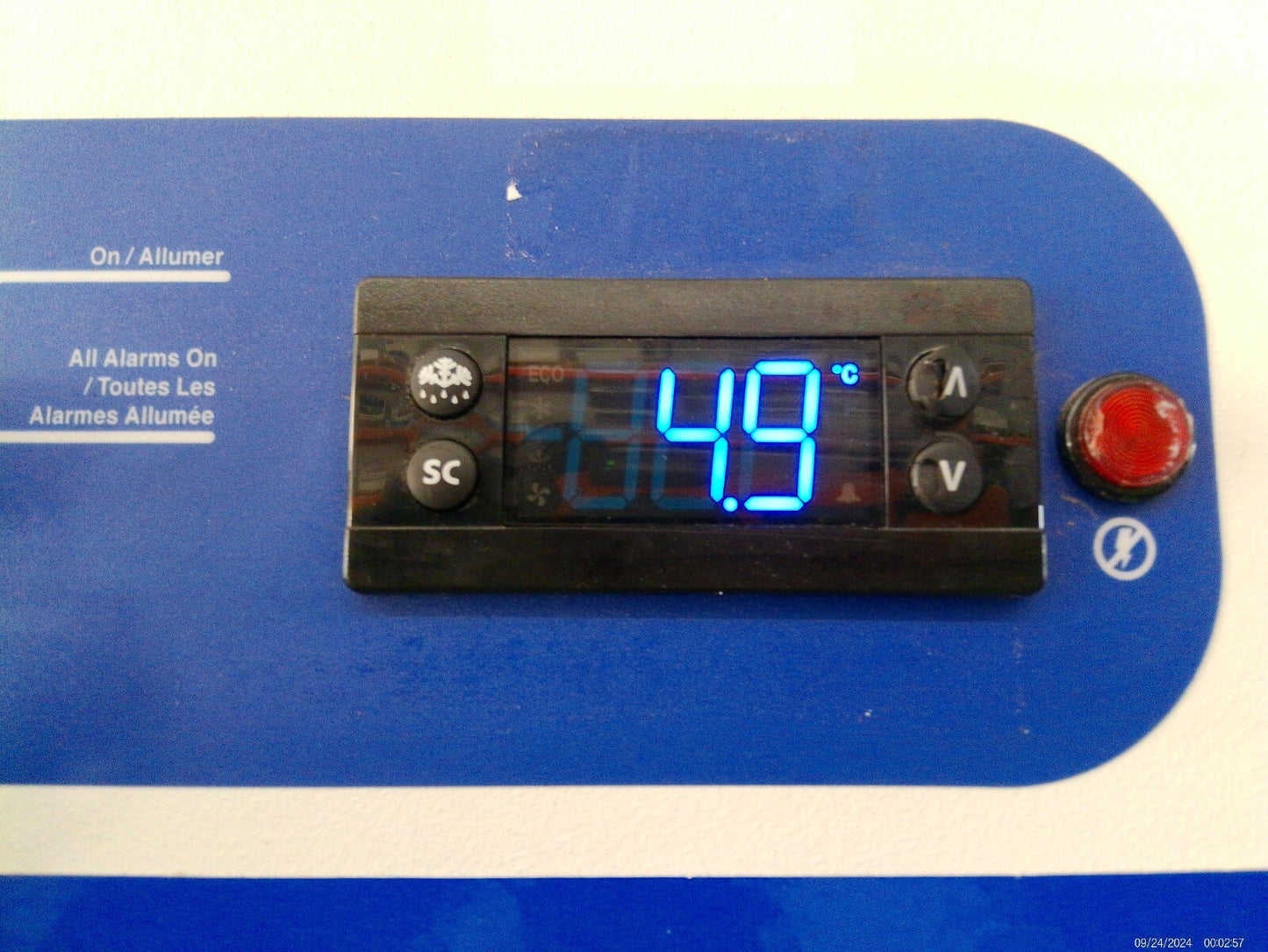 Fisherbrand GTFBG49RPGA Isotemp Deli Refrigerator Glass Door 49Cf, FULLY TESTED