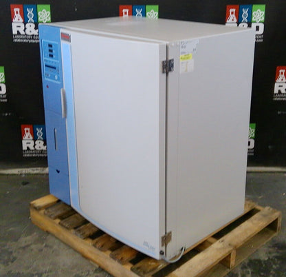 Thermo Scientific 3307 Steri-Cult CO2 Incubator 8.2Cf 120v
