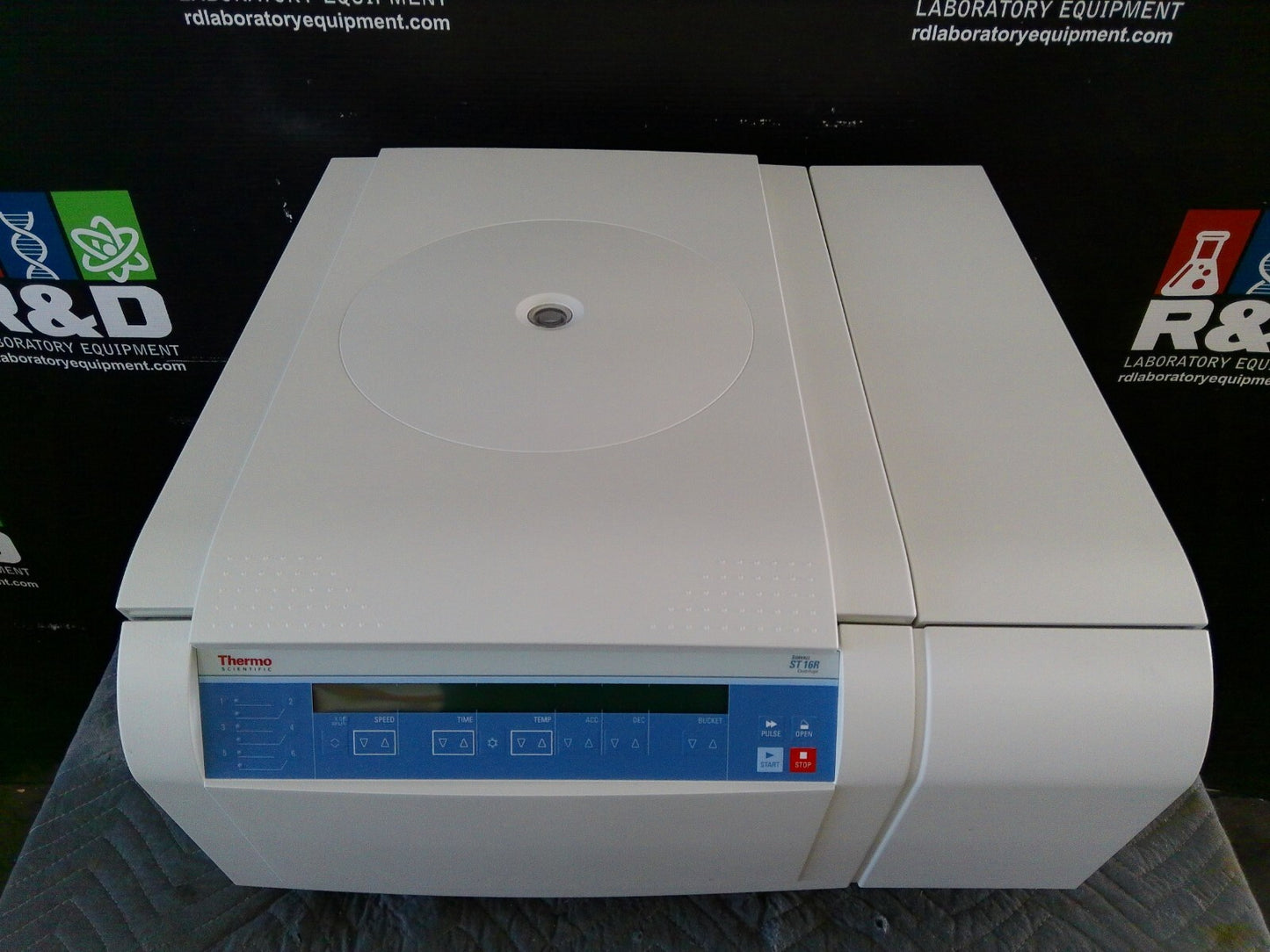 Thermo Sorvall ST16R Refrigerated Benchtop Centrifuge W/Rotor, Buckets, Inserts