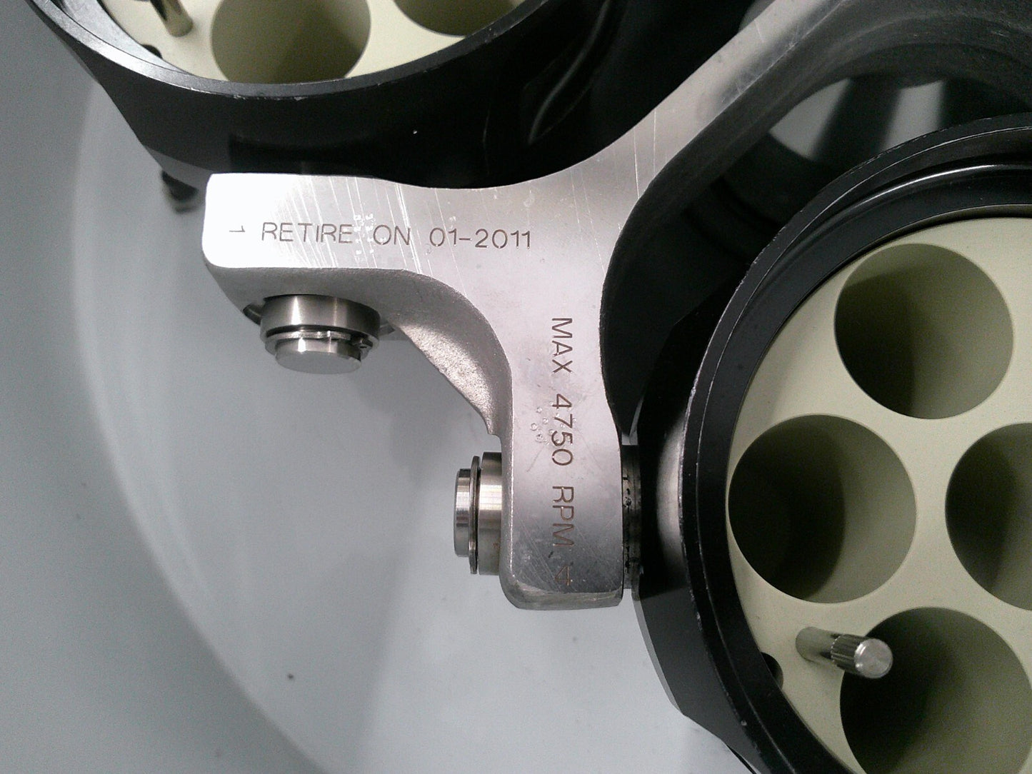 Beckman Allegra X-12 Refrigerated 20°C Benchtop Centrifuge w/Rotor, Buckets 220v