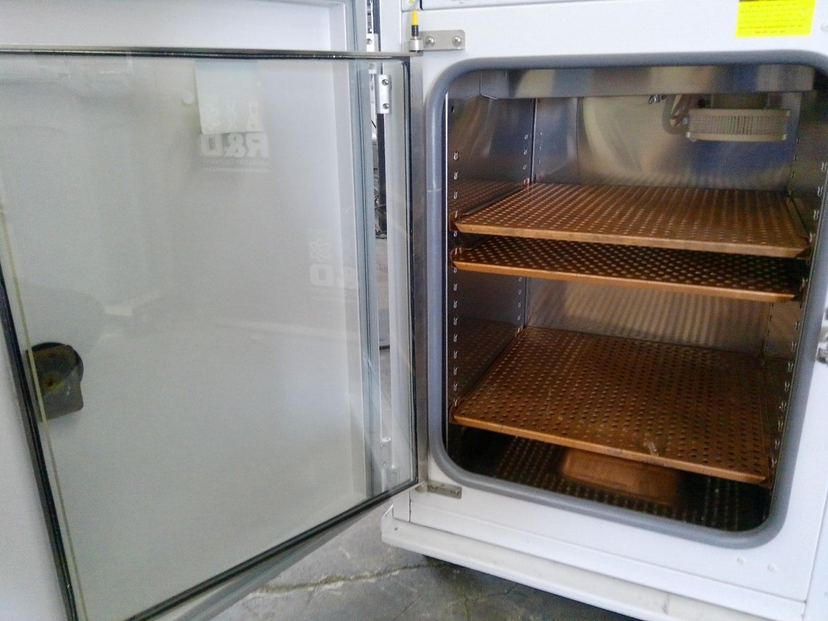 Thermo Scientific 4110 Series Water Jacketed CO2 Incubator (2021)