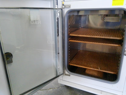Thermo Scientific 4110 Series Water Jacketed CO2 Incubator (2021)